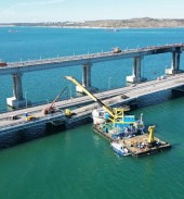 Тихорецкие путевые машины участвуют в восстановлении Крымского моста